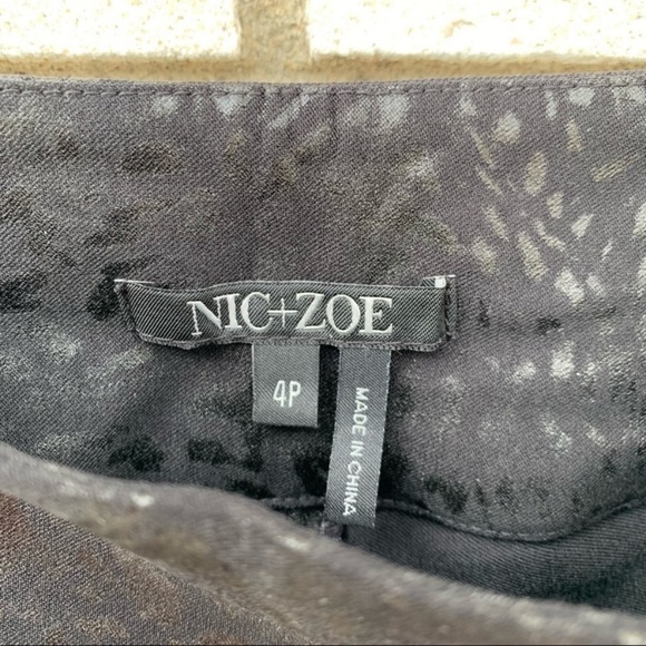 NIC+ZOE Embossed Wonderstretch Pant - Picture 4 of 9